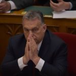 Rendkívüli: Megzavarták Orbán Viktor beszédét, Kövér azonnal tombolni kezdett